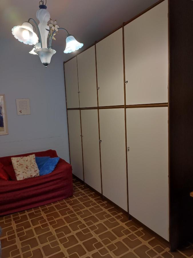 La Casa Di Yuri - Free Private Parking & Air Conditioning 렉코 외부 사진
